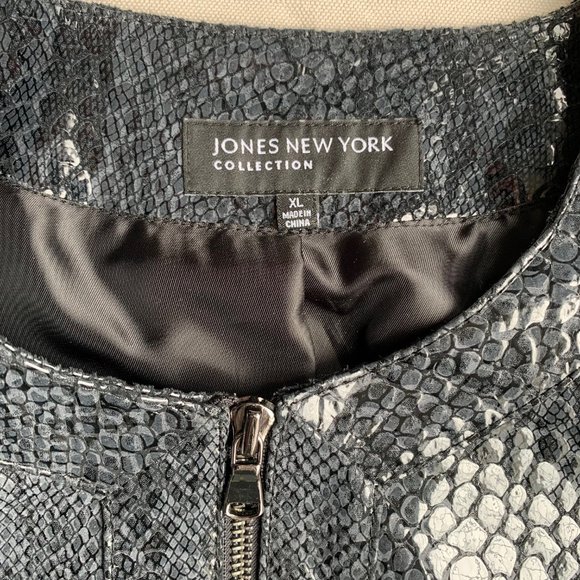 Jones New York Leather Jacket - Picture 2 of 10